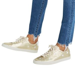 Madewell x Veja™ Esplar Low Sneakers in Star-Embroidered Gold Leather